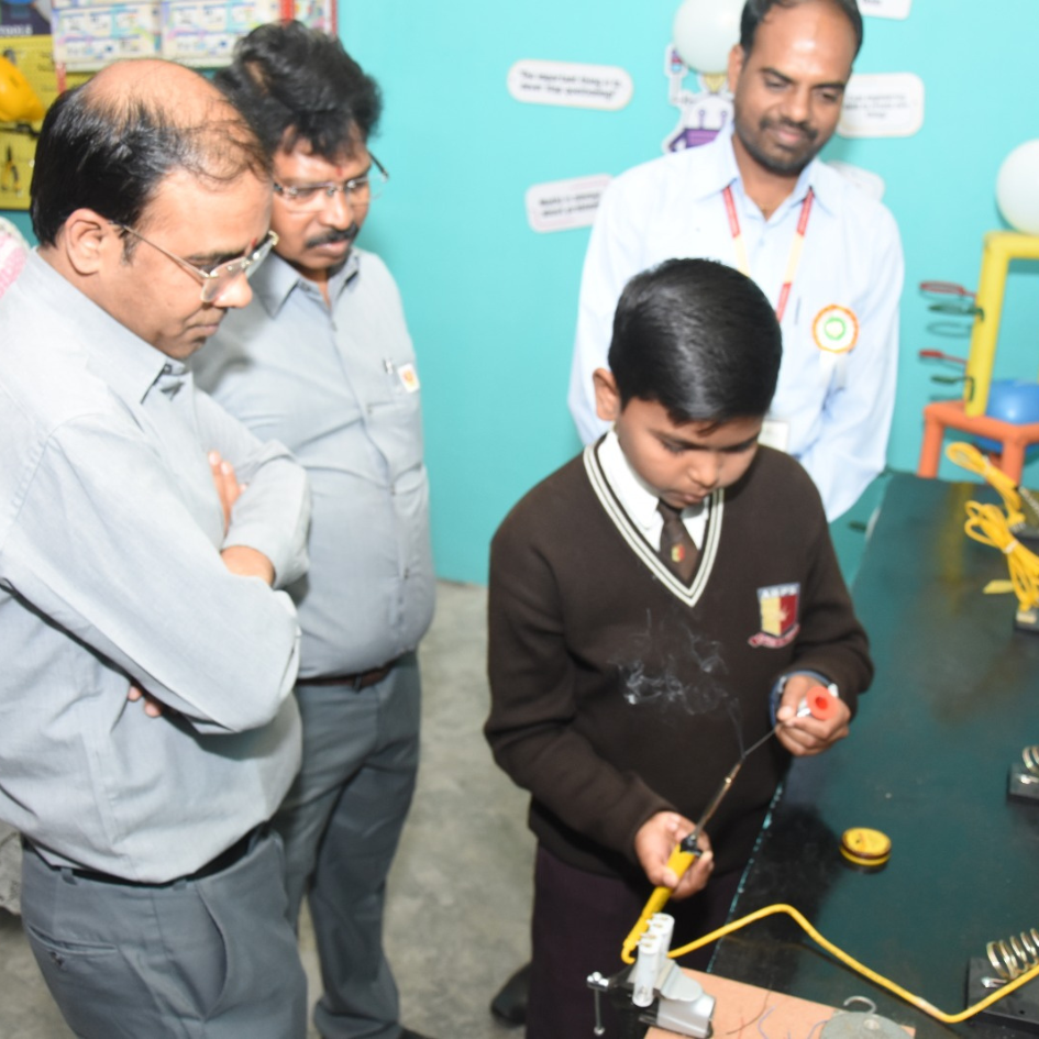 Tinkering Lab